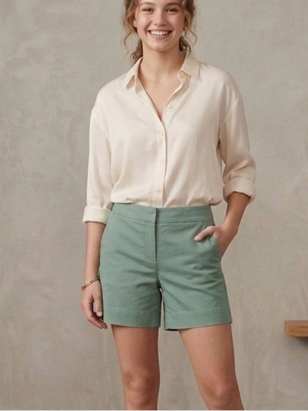NWT LOFT The Riviera Short 6” inseam Sage Green Size 00 pockets preppy